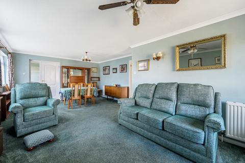 2 bedroom bungalow for sale, The Paddock, Hampshire GU26