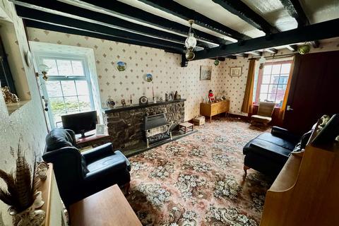 3 bedroom end of terrace house for sale, 30 Kingshead Street, Pwllheli