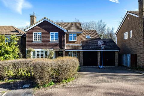 21 Windy Wood, Godalming, GU7 1XX