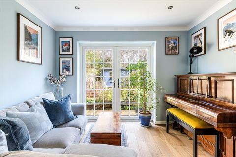 21 Windy Wood, Godalming, GU7 1XX