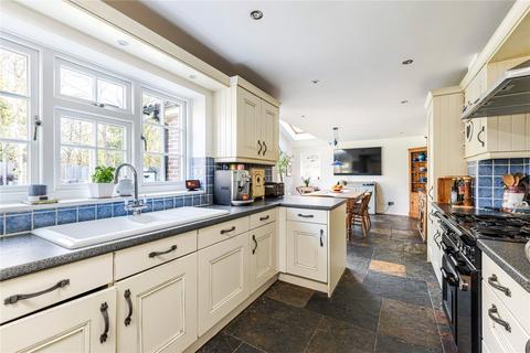 21 Windy Wood, Godalming, GU7 1XX