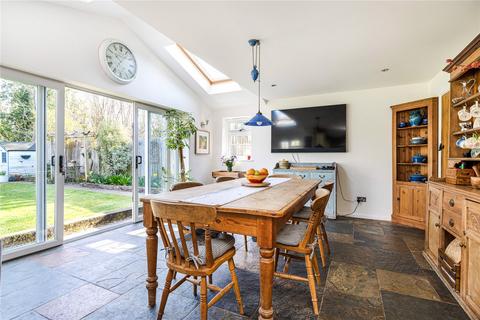 21 Windy Wood, Godalming, GU7 1XX