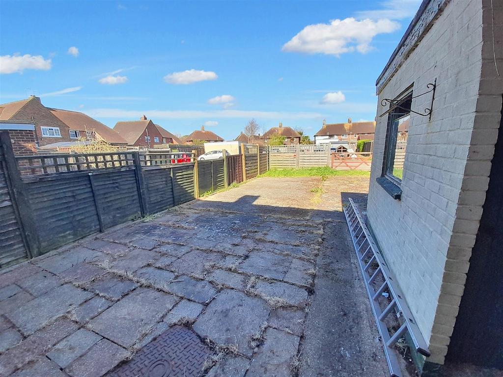 Driveway new.jpg