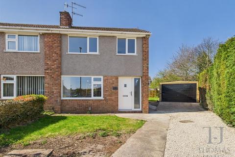3 bedroom semi-detached house for sale, Gisburn Close, Silverdale, Nottingham