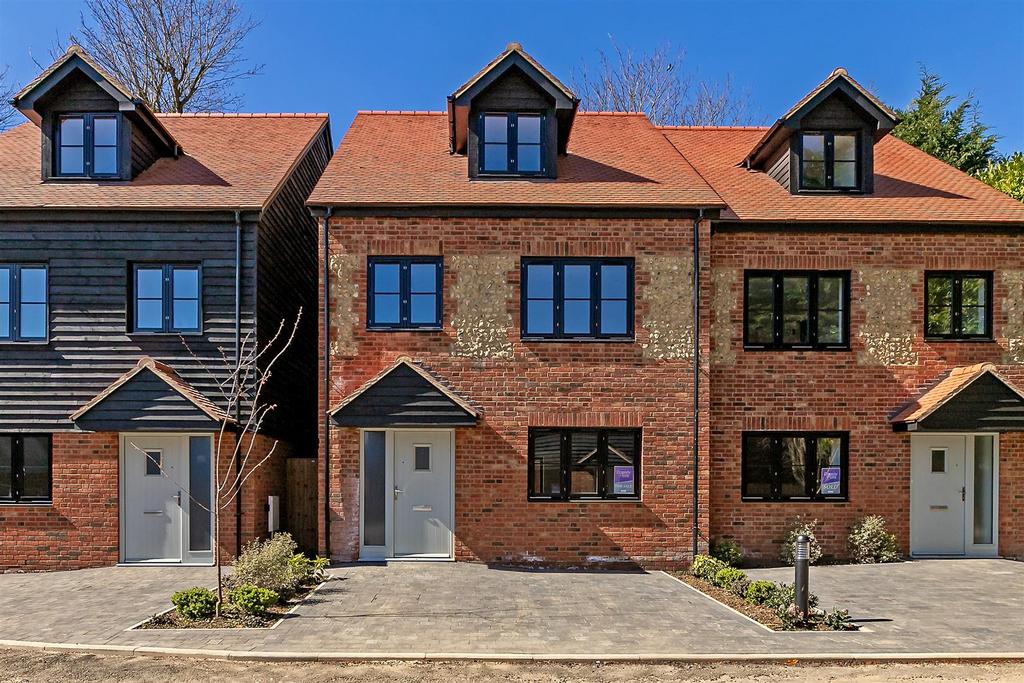 3 Rose Gardens-1.jpg