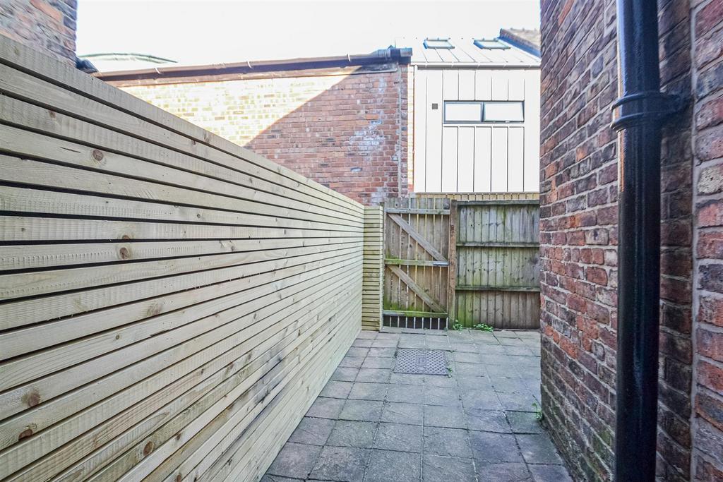 Rear Courtyard