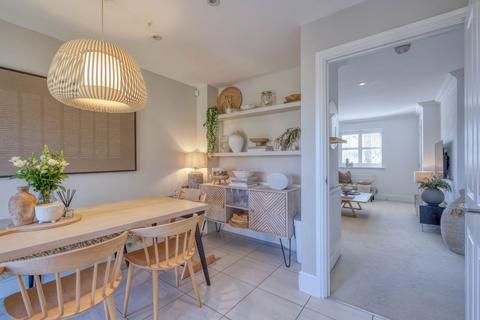 3 bedroom semi-detached house for sale, Mercer Close, Bromsgrove, B61