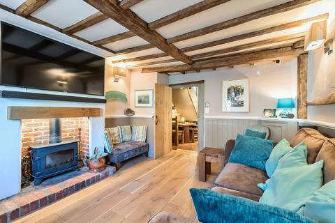 2 bedroom cottage for sale, High Street, Oxted RH8