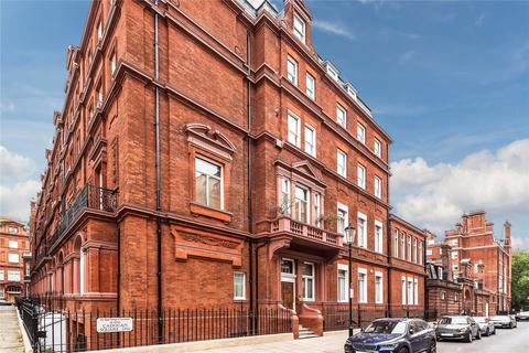 2 bedroom maisonette for sale, Cadogan Square, London, SW1X