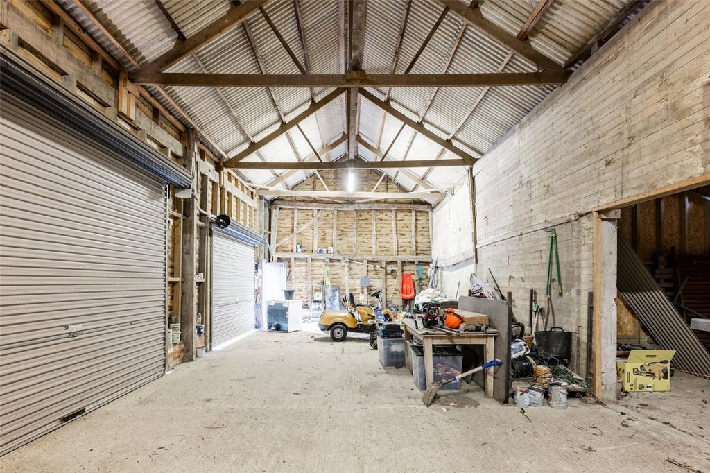 Garage/Workshop