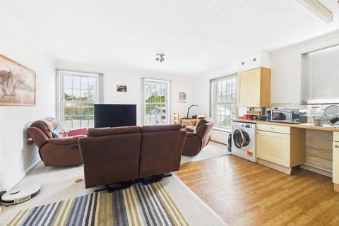 15, Victoria House Mayhill Way, Gloucester, GL1 3NW