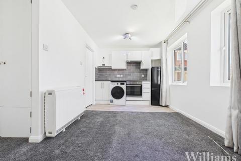 undefined, Batchelor Close, Aylesbury HP20