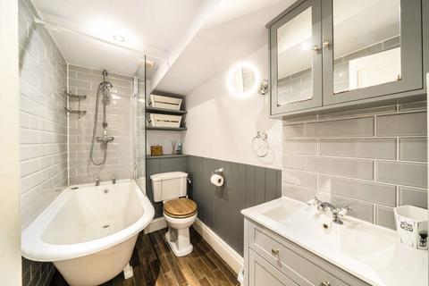 1 bedroom flat for sale, Mortlake Road, Kew TW9