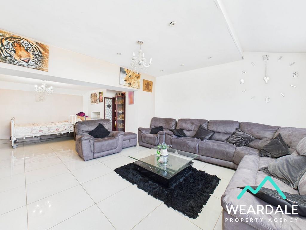 Living/Dining Room