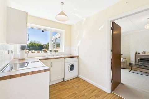 2 Elderdene, Chinnor, OX39 4EE