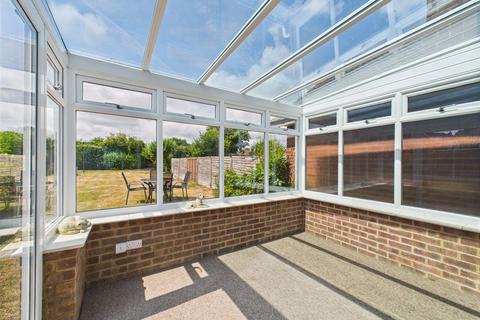 2 Elderdene, Chinnor, OX39 4EE