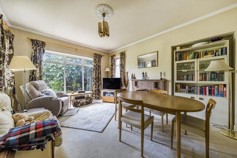 4 bedroom detached house for sale, Westhorne Avenue, London