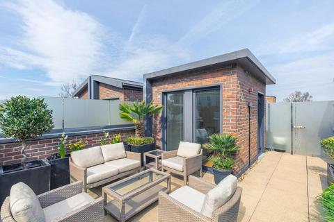 4 bedroom terraced house for sale, London W3
