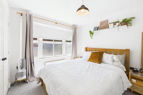 40 The Courtyard, Gloucester, GL1 3PS