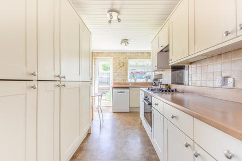 3 Glen Close, Polegate, BN26 5PG