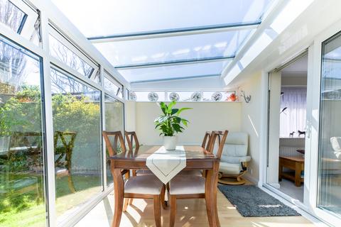 3 Glen Close, Polegate, BN26 5PG