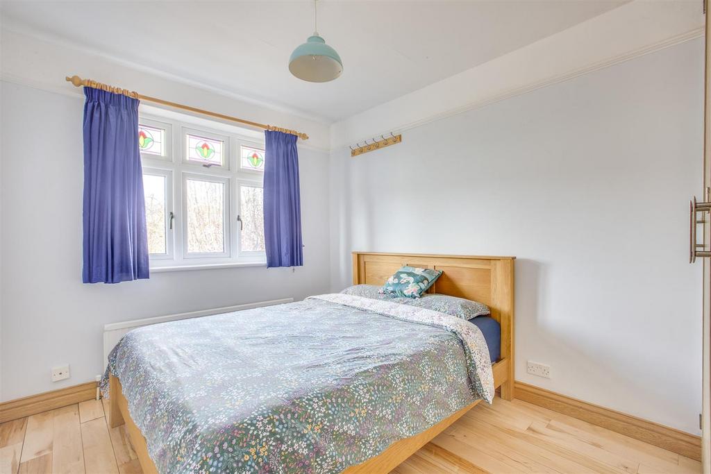 40 Wycombe Road, HP15 6 RY-1.jpg