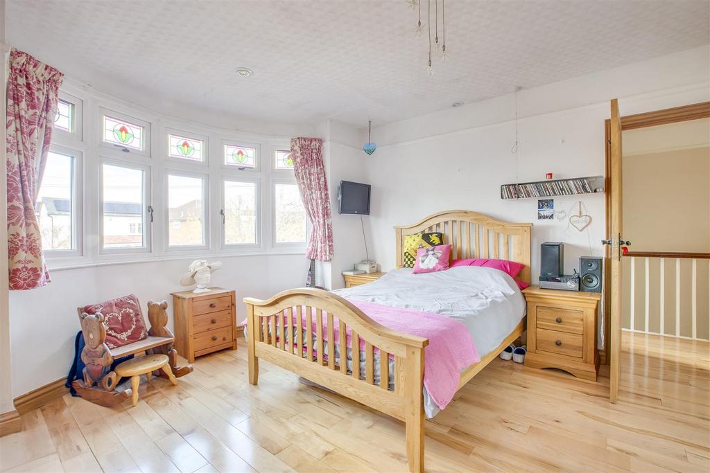 40 Wycombe Road, HP15 6 RY-5.jpg