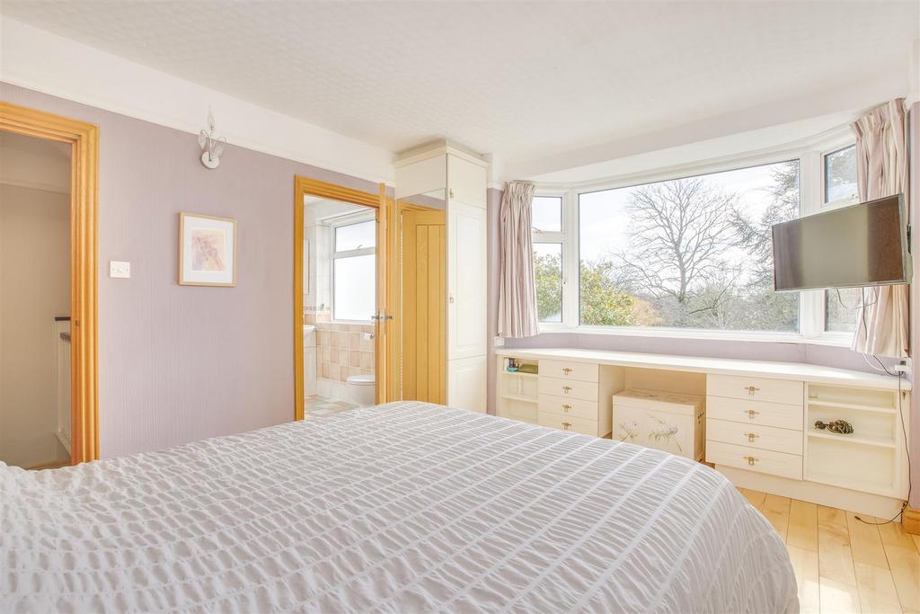 40 Wycombe Road, HP15 6 RY-7.jpg
