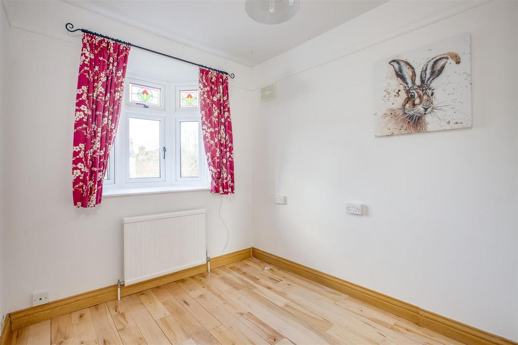 40 Wycombe Road, HP15 6 RY-3.jpg