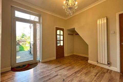 2 bedroom terraced house to rent, Windermere Road, Birmingham B13