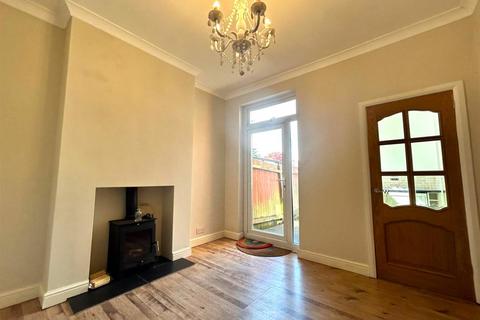 2 bedroom terraced house to rent, Windermere Road, Birmingham B13