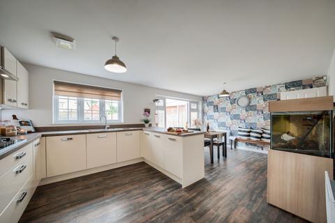 undefined, Roberts Road, Silverstone NN12