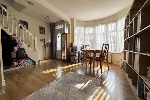 3 bedroom semi-detached house for sale, Mildenhall Road, Great Barr, Birmingham