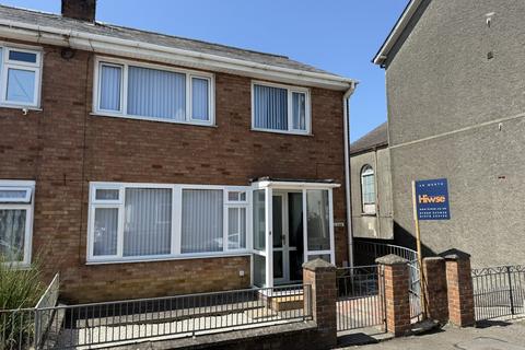 3 bedroom semi-detached house for sale, Penybont Road, Llanbadarn Fawr SY23