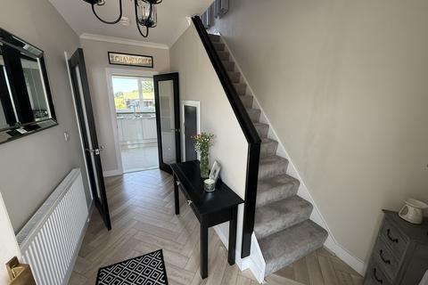 3 bedroom semi-detached house for sale, Penybont Road, Llanbadarn Fawr SY23