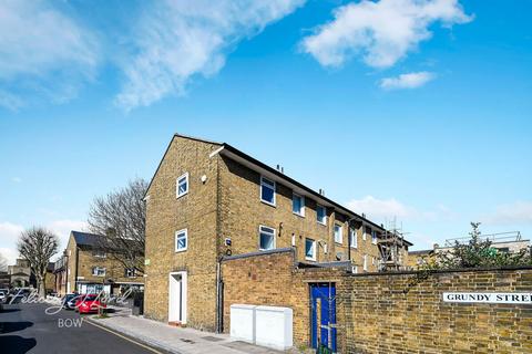 21 Chilcot Close, London, E14 6AN