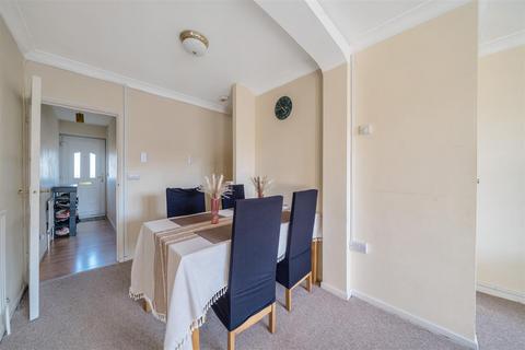 2 bedroom maisonette for sale, Ditton Road, Surbiton