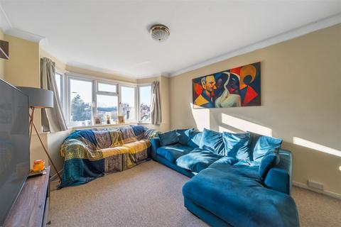 2 bedroom maisonette for sale, Ditton Road, Surbiton