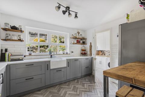 17 Danehurst Close, Egham, TW20 9PX