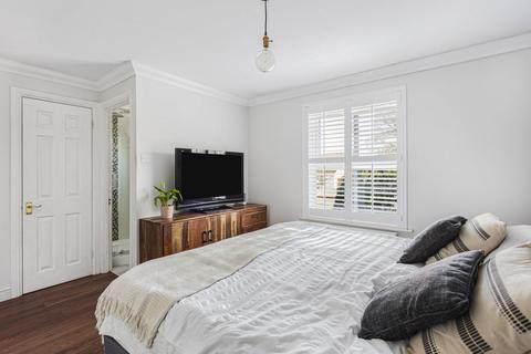 17 Danehurst Close, Egham, TW20 9PX