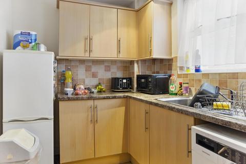 1 bedroom flat for sale, High Street, Gravesend DA11