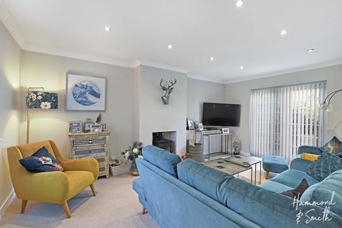 2 Park Close, North Weald, Epping, CM16 6BP