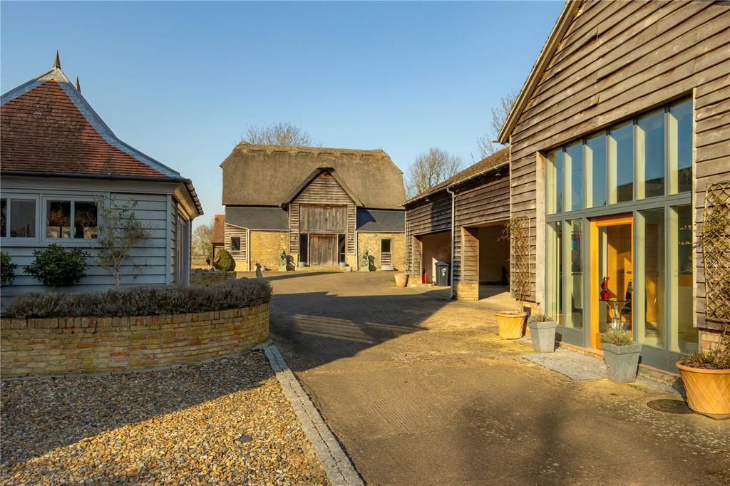 Leisure Barn