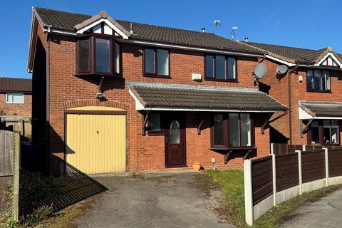 5 Hamilton Close, Bury, BL8 1LA