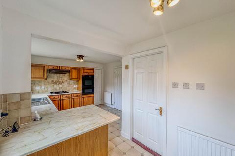 5 Hamilton Close, Bury, BL8 1LA