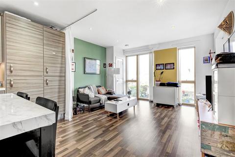 1 bedroom flat for sale, Rectory Field Crescent, London SE7