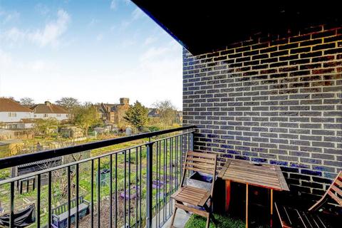 1 bedroom flat for sale, Rectory Field Crescent, London SE7