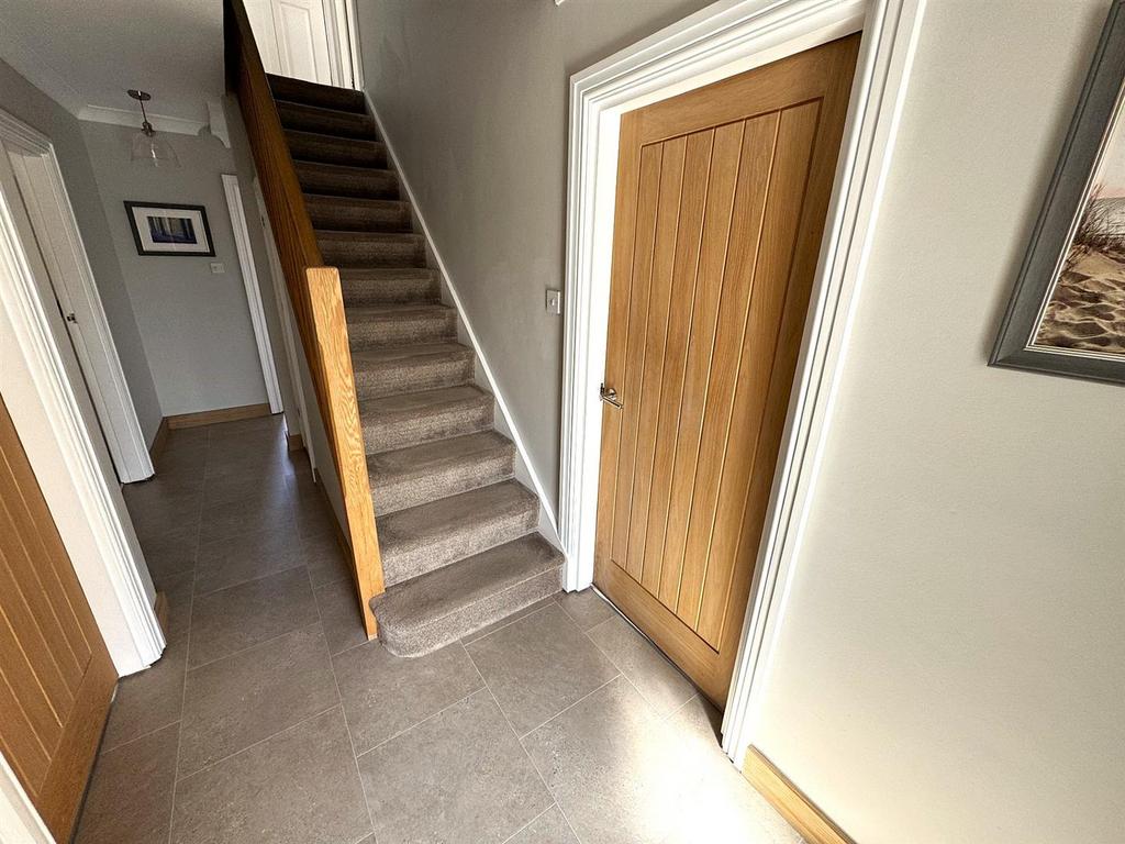 Thumbnail image3 (7).jpg