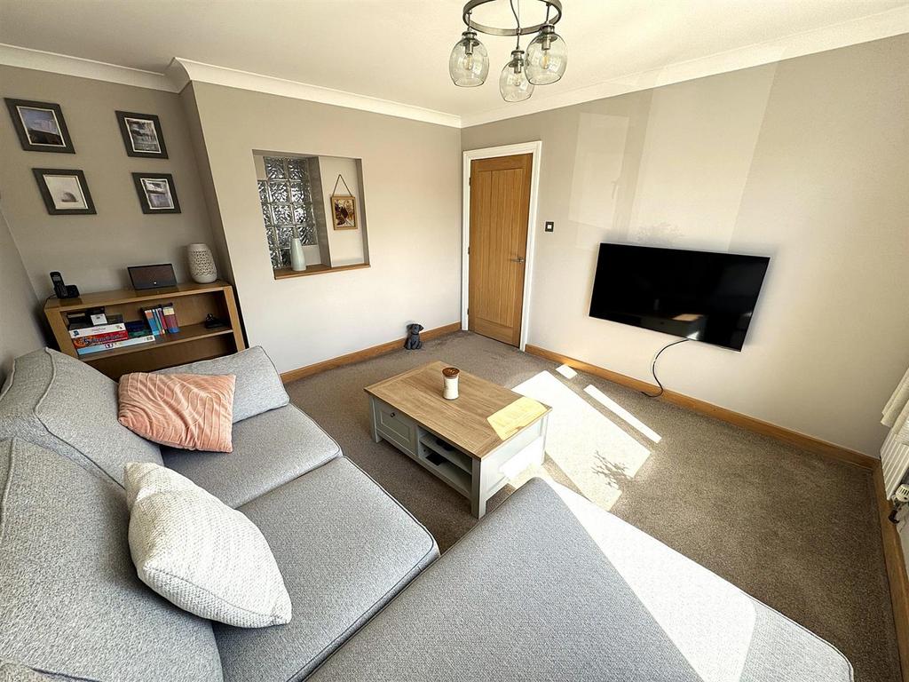 Thumbnail image1 (6).jpg