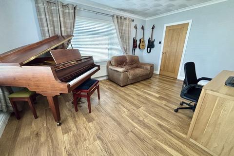 1 Gelli Geiros, Gellinudd, Swansea, SA8 3DZ